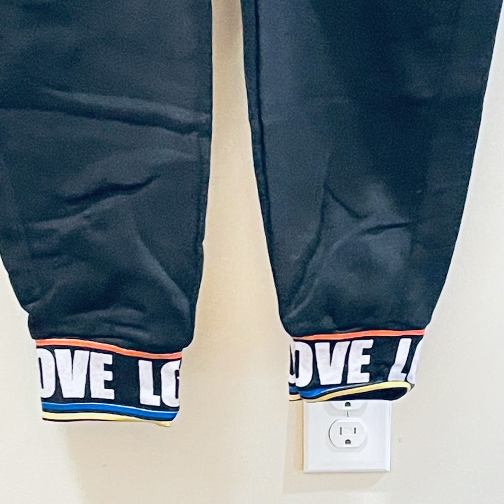 ASHLEY STEWART “LOVE” Athleisure Jogger Pants - Picture 5 of 6